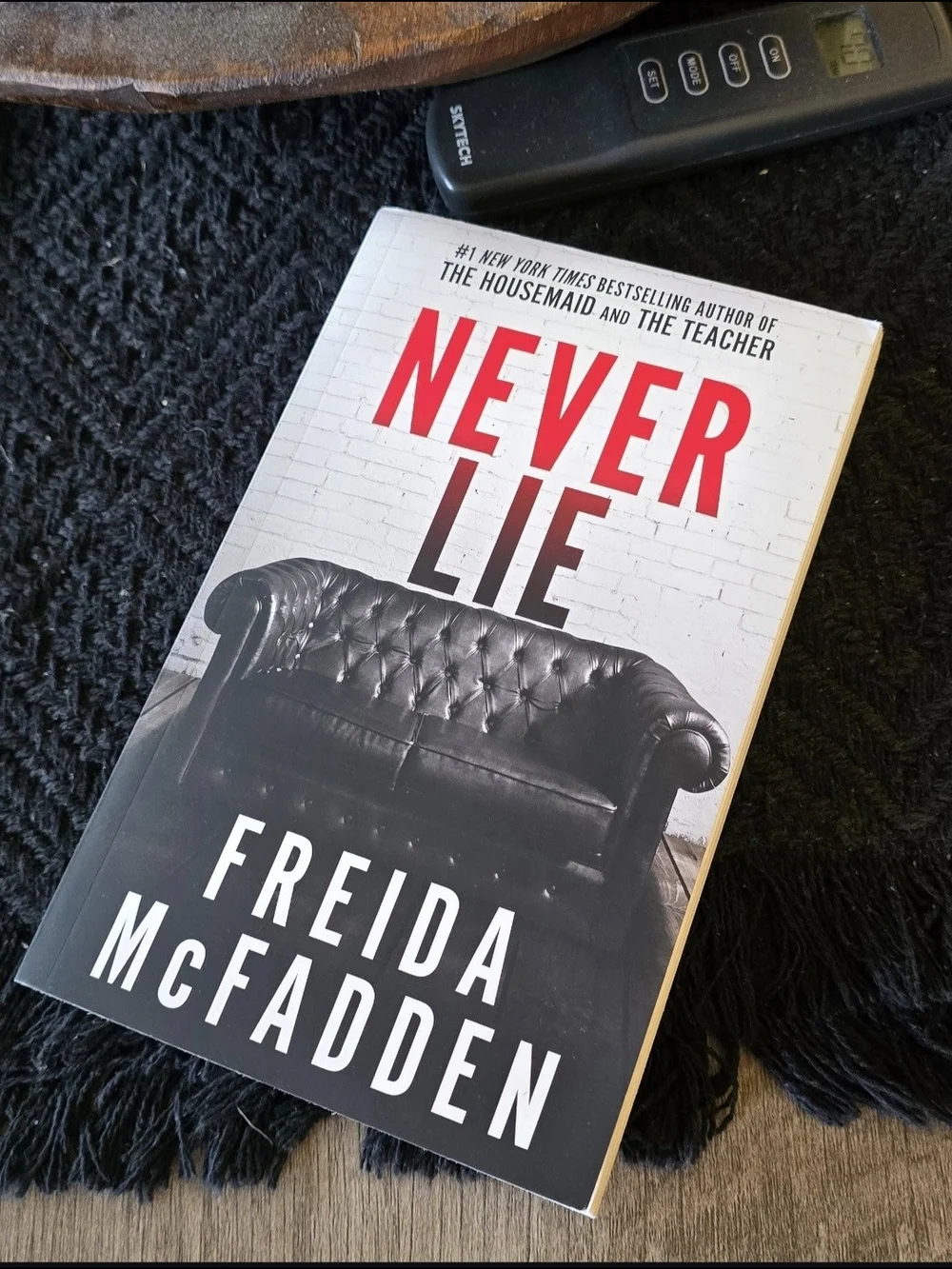 N/A book bundle